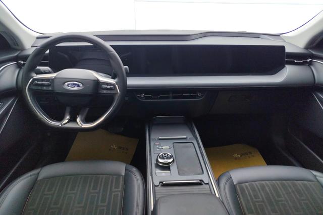 Ford Mondeo 2023 Eco Boost 180 Luxury — фото 13
