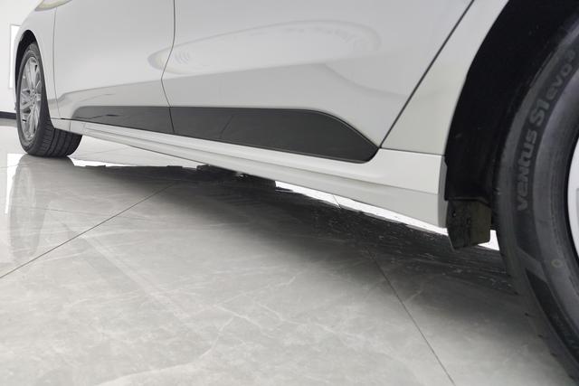 Ford Mondeo 2023 Eco Boost 180 Luxury — фото 8