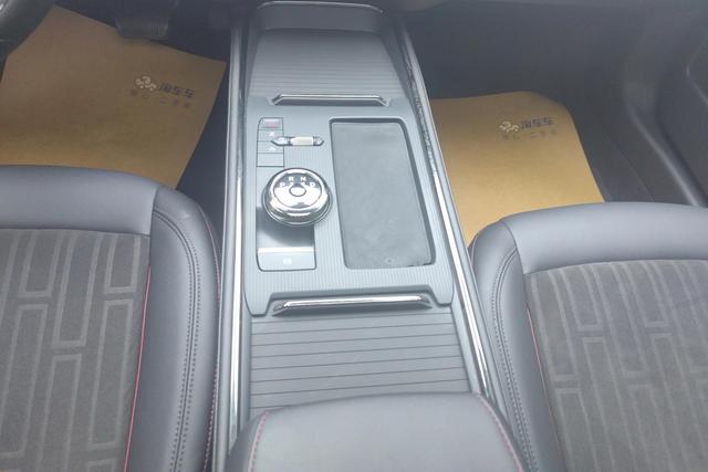 Ford Mondeo 2023 Eco Boost 180 Luxury — фото 15