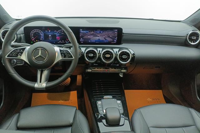 Mercedes-Benz A-Class 2023 A 200 L — фото 12