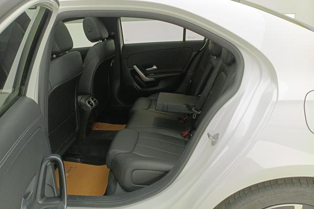 Mercedes-Benz A-Class 2023 A 200 L — фото 16