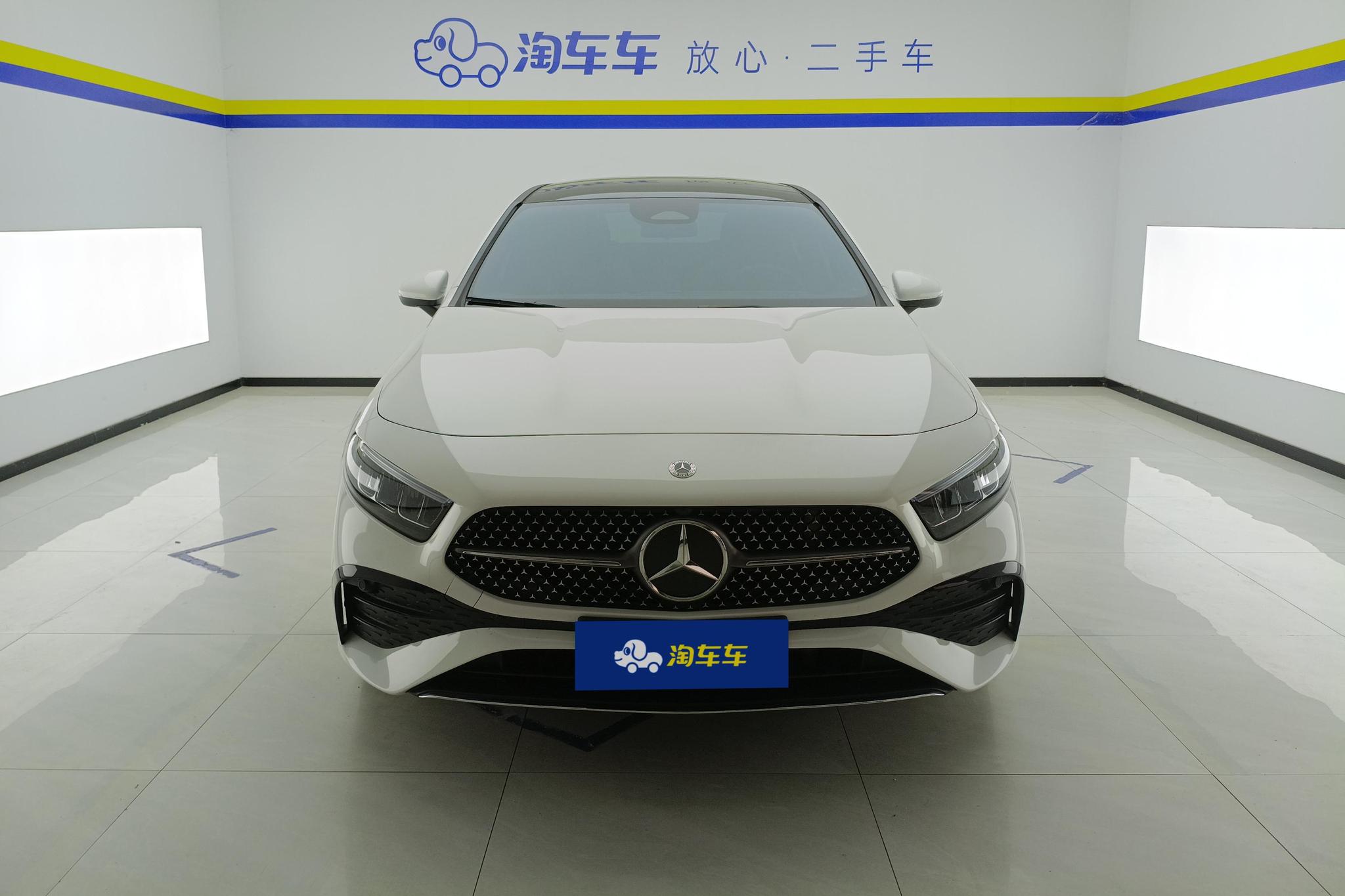 Mercedes-Benz A-Class A 2023 A 200 L Sport