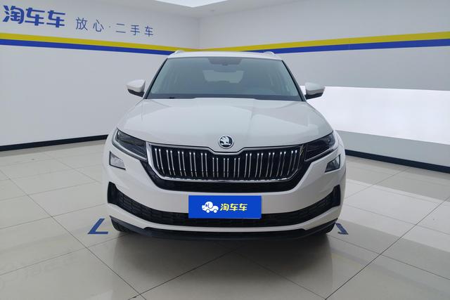 Skoda GT 2019 TSI 330 2 WD VI — фото 2