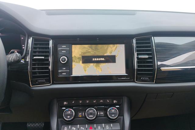 Skoda GT 2019 TSI 330 2 WD VI — фото 11