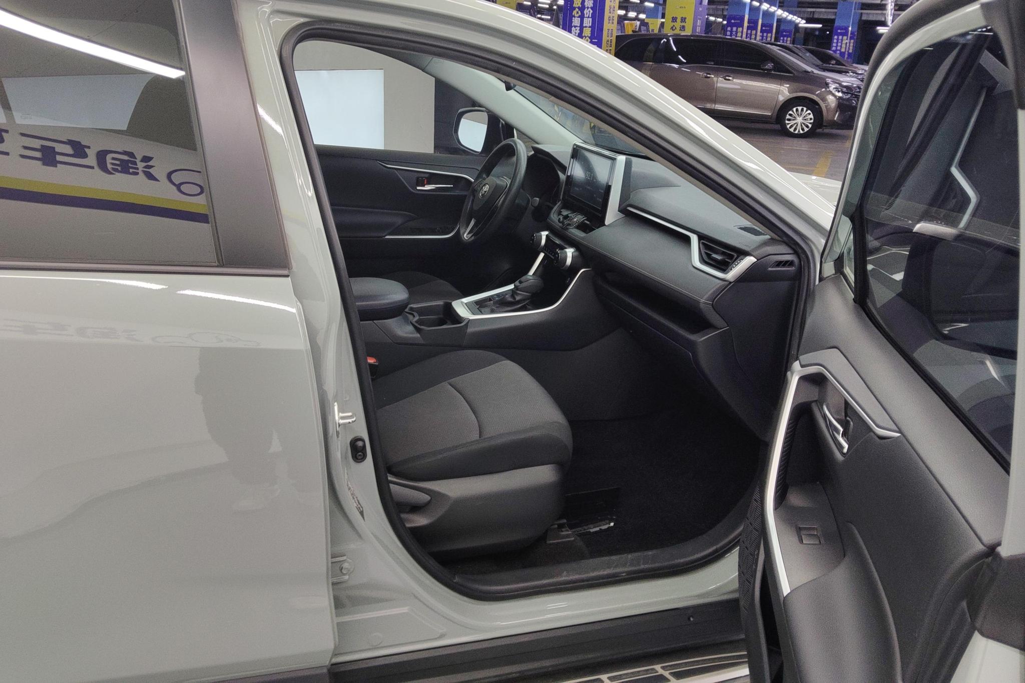 Toyota RAV4 2020 2.0L CVT