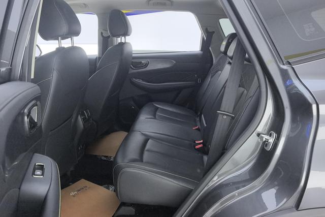 Roewe RX5 2021 PLUS 330 TGI AT — фото 16