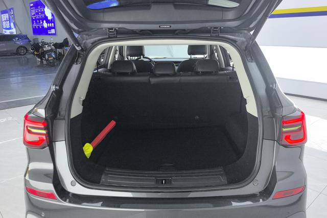 Roewe RX5 2021 PLUS 330 TGI AT — фото 17