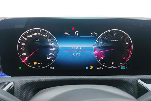 Mercedes Benz A-Class 2021 — фото 13