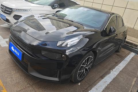 Lynk & Co 03