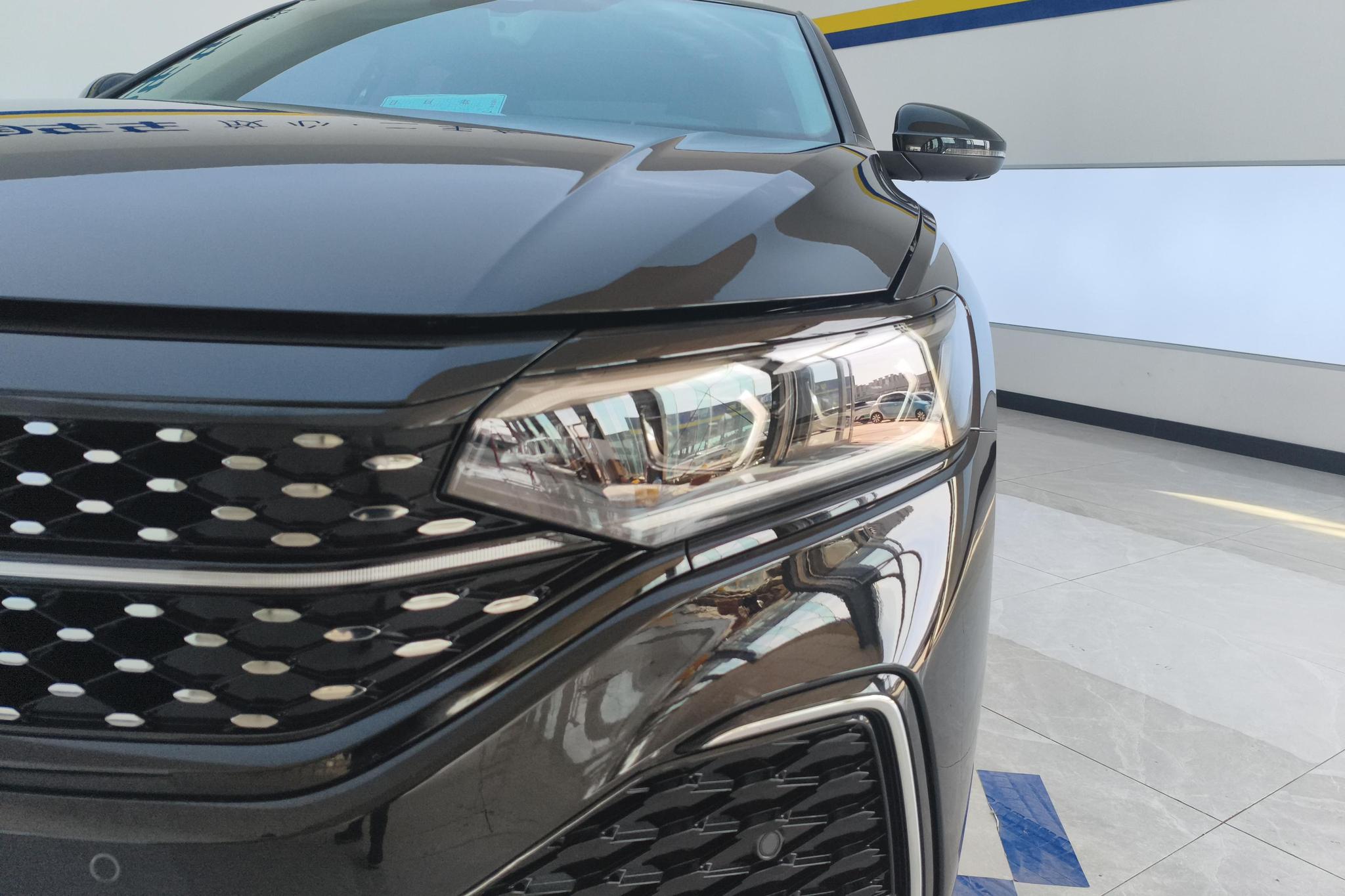 Volkswagen Passat 2024 380TSI