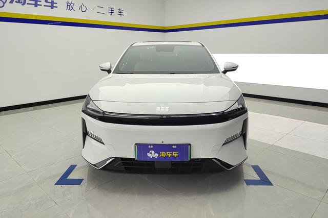 Geely Galaxy L6 2023 1.5 T DHT 125km PLUS — фото 2
