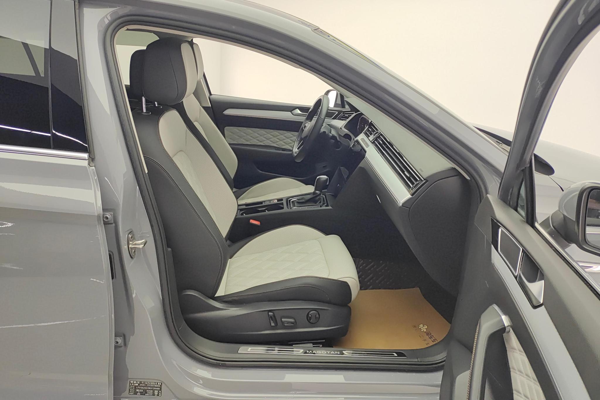 Volkswagen Magotan 2023 200 330TSI DSG Luxury