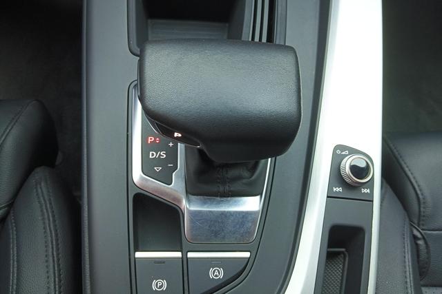 Audi A4L 2022 40 TFSI — фото 15