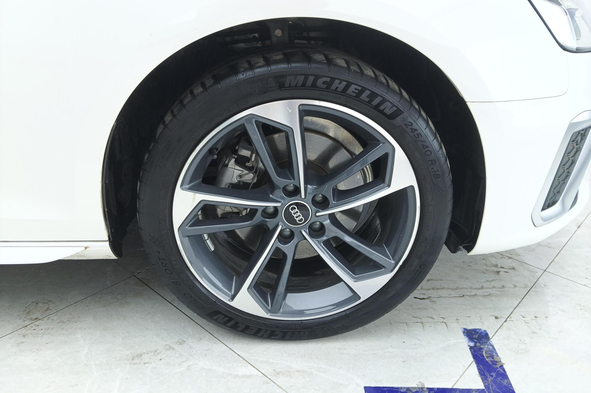 Audi A4L 2022 40 TFSI Fashion