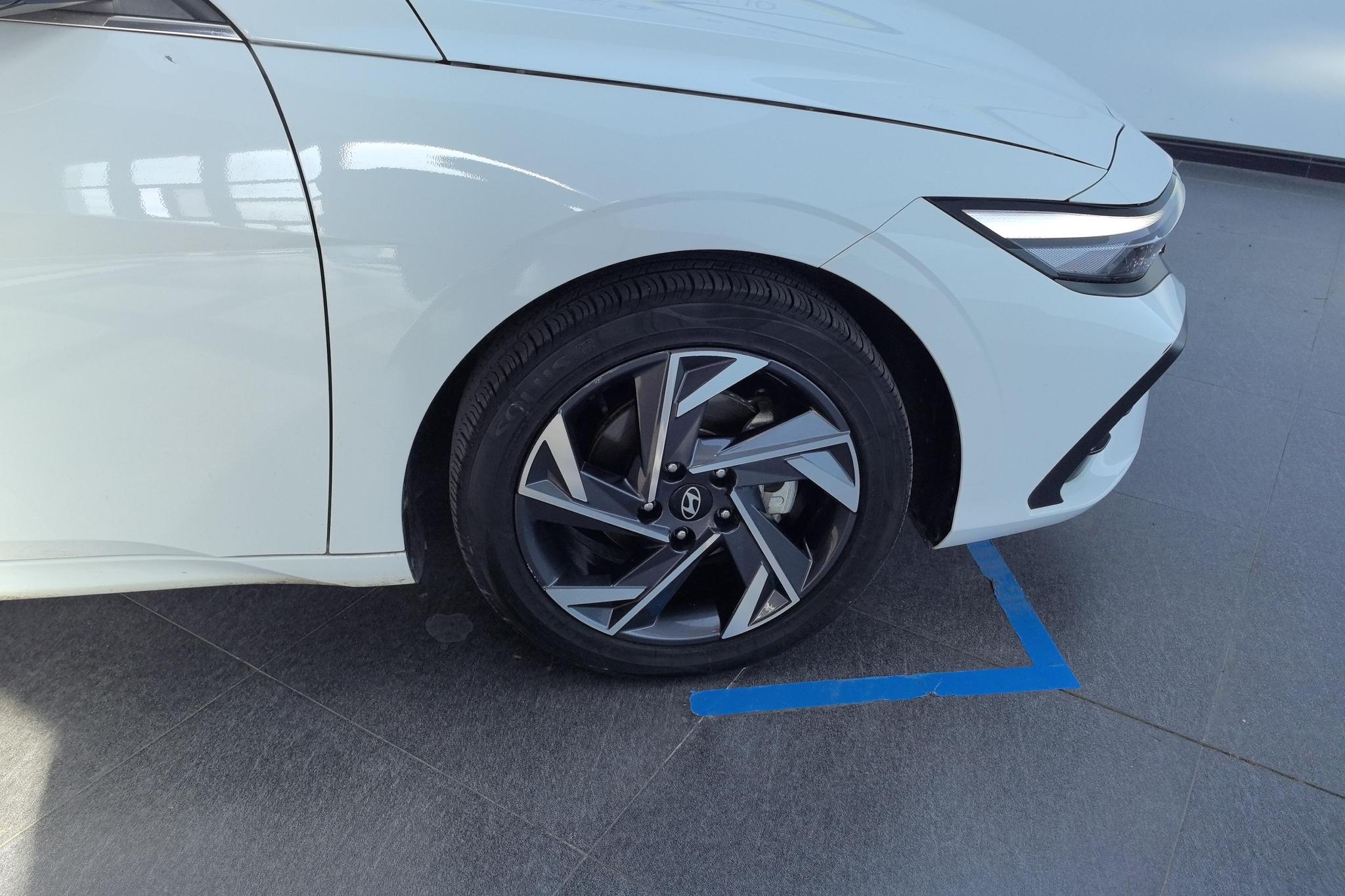 Hyundai Elantra 2023 1.5L CVT GLX Elite