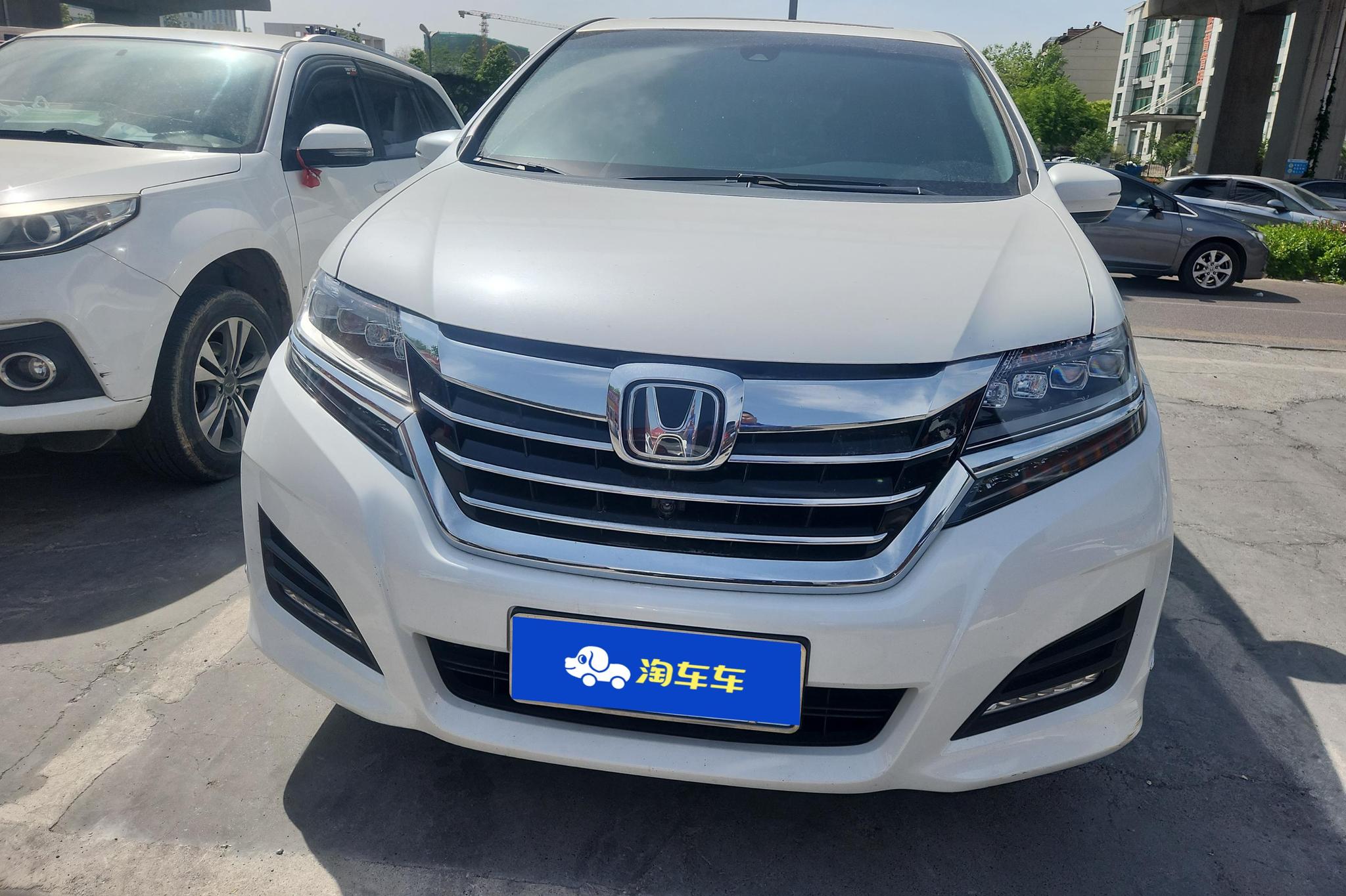 Honda Elysion 2016 2.4L