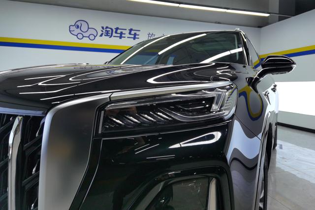 Hongqi HS5 2023 2.0 T Pro — фото 4