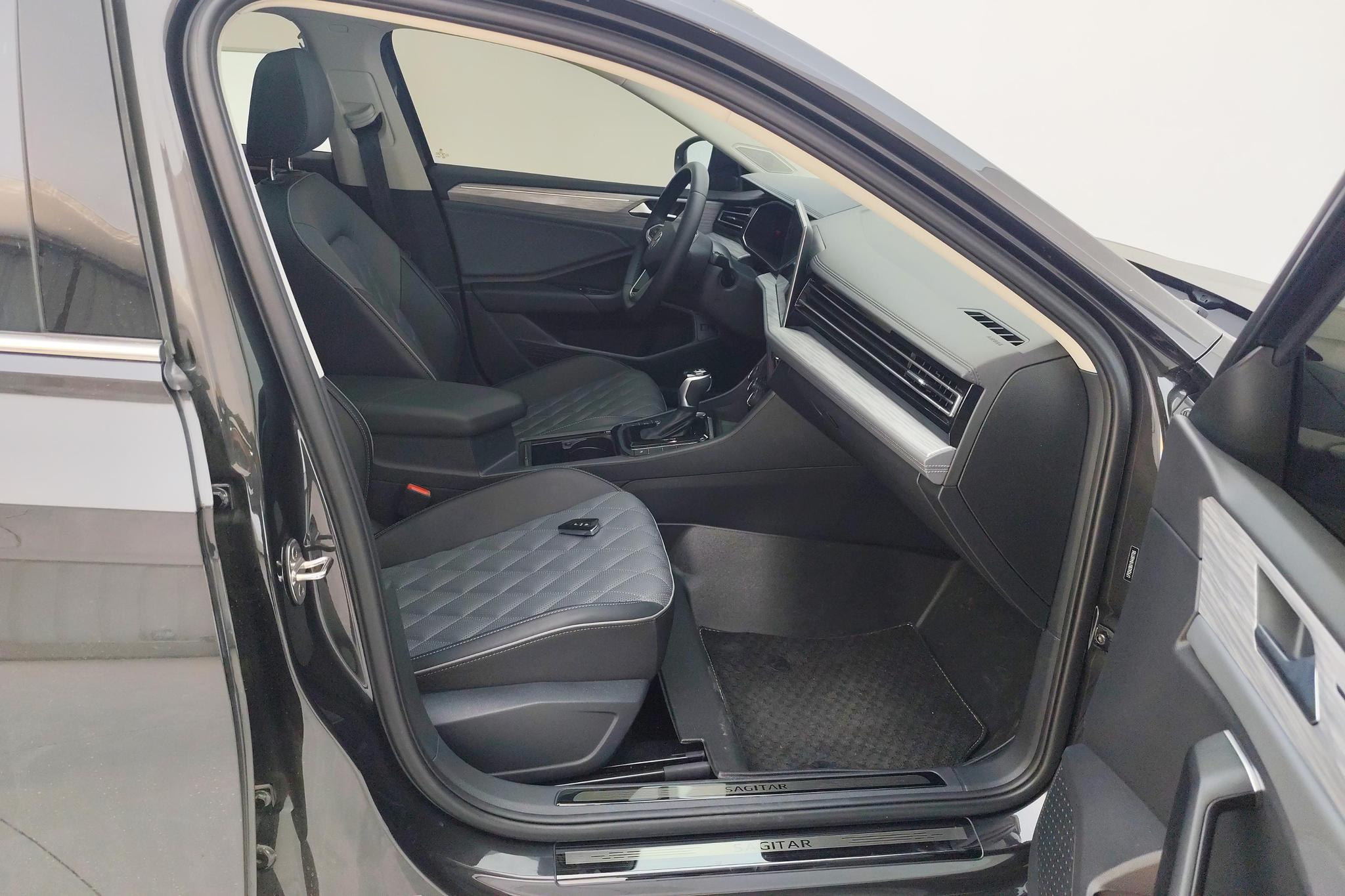 Volkswagen Sagitar 2025 300TSI DSG