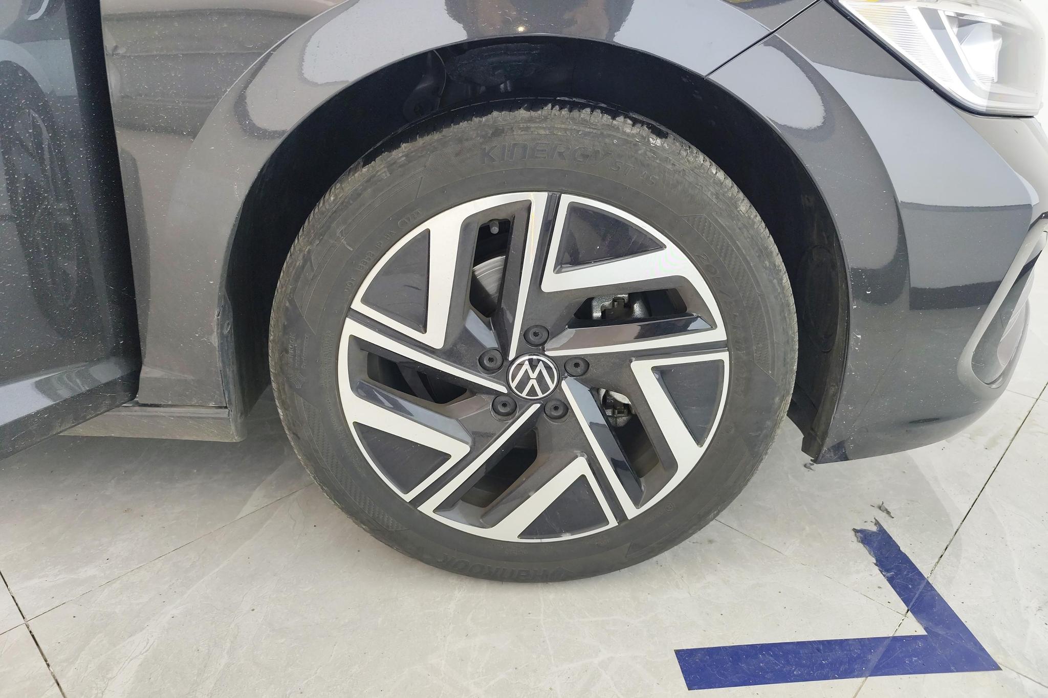 Volkswagen Sagitar 2025 300TSI DSG