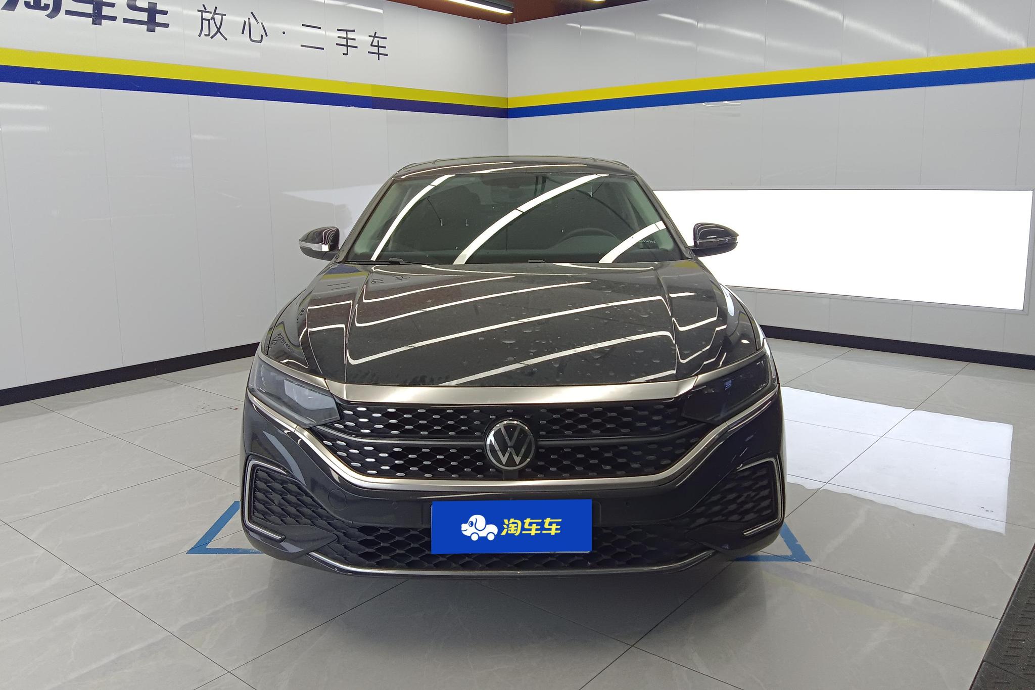 Volkswagen Passat 2023 330TSI Elite