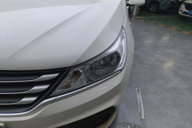 Wuling Baojun 310 2020 1.2 L MTComfort — фото 4