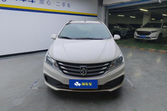 Wuling Baojun 310 2020 1.2 L MTComfort — фото 2
