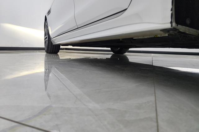 Jaguar XEL 2022 2.0 T 250 PS R-DYNAMIC S — фото 7
