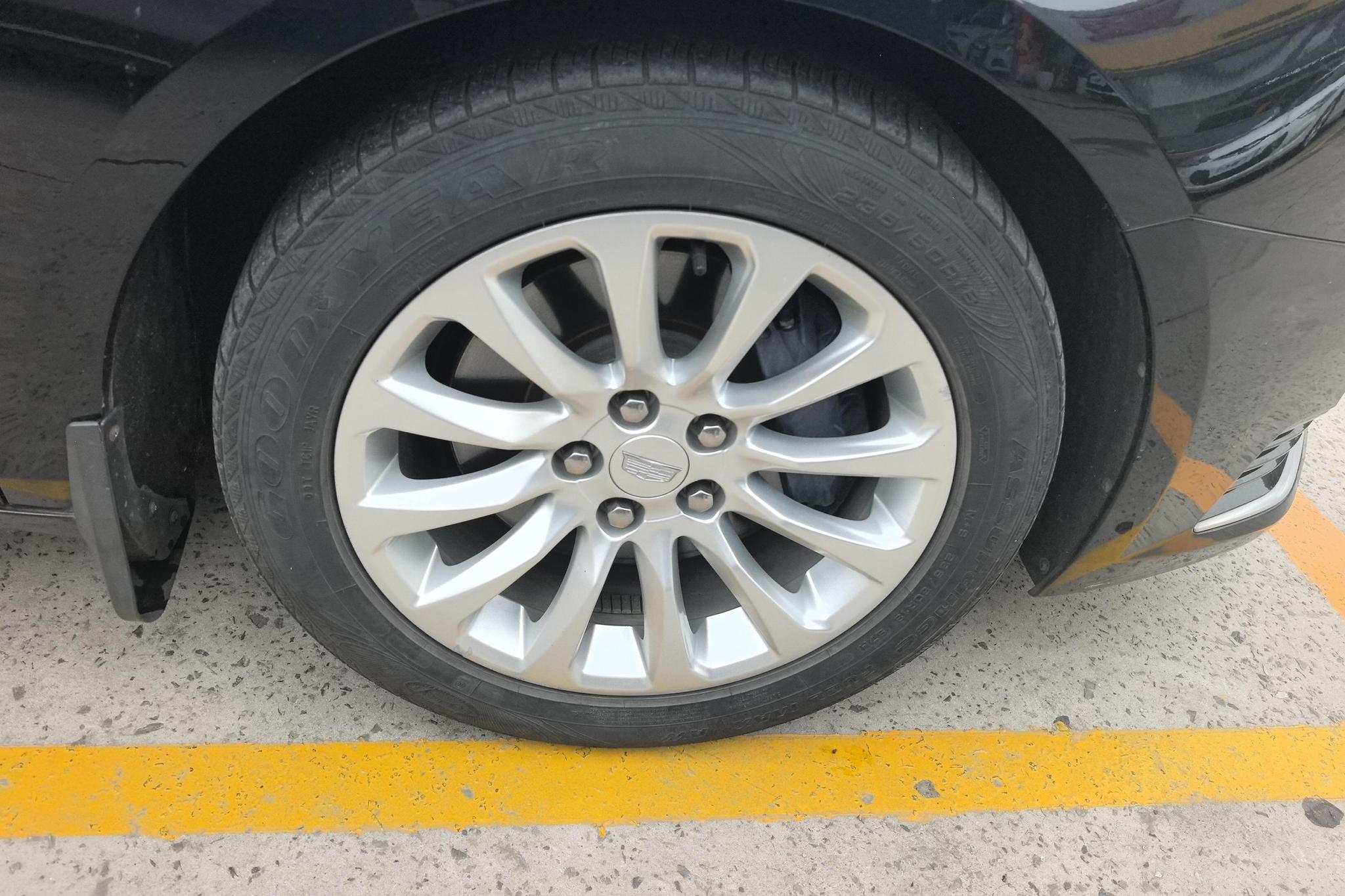 Cadillac XTS 2018 28T