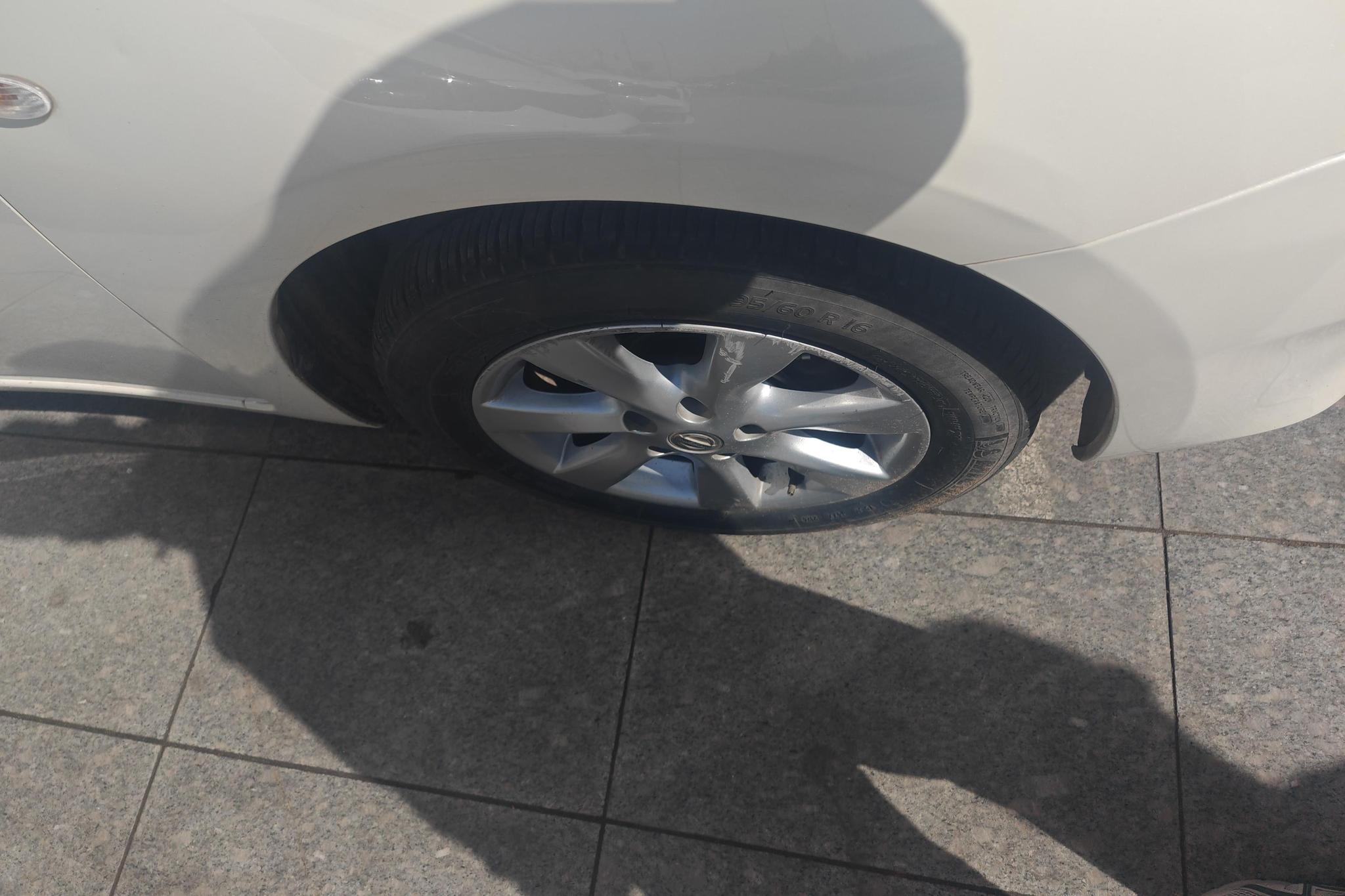 Nissan Tiida 2014 1.6L CVT