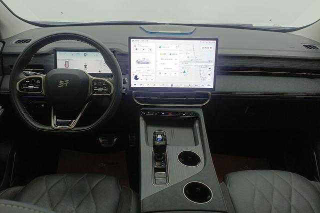 Jetour L9 2024 1.5 TD Pro — фото 12