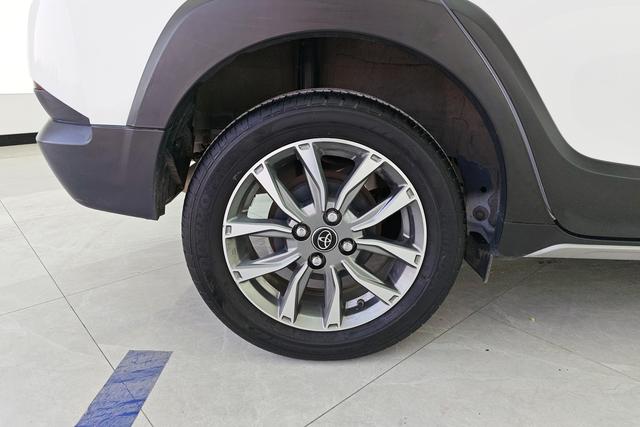 Toyota YARIS L 2020 X 1.5 L CVT — фото 9