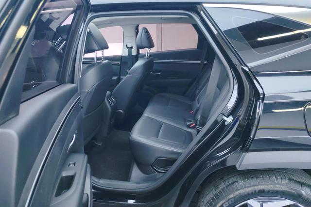 Hyundai Tucson 2023 L 1.5 T DLX 2 WD — фото 16