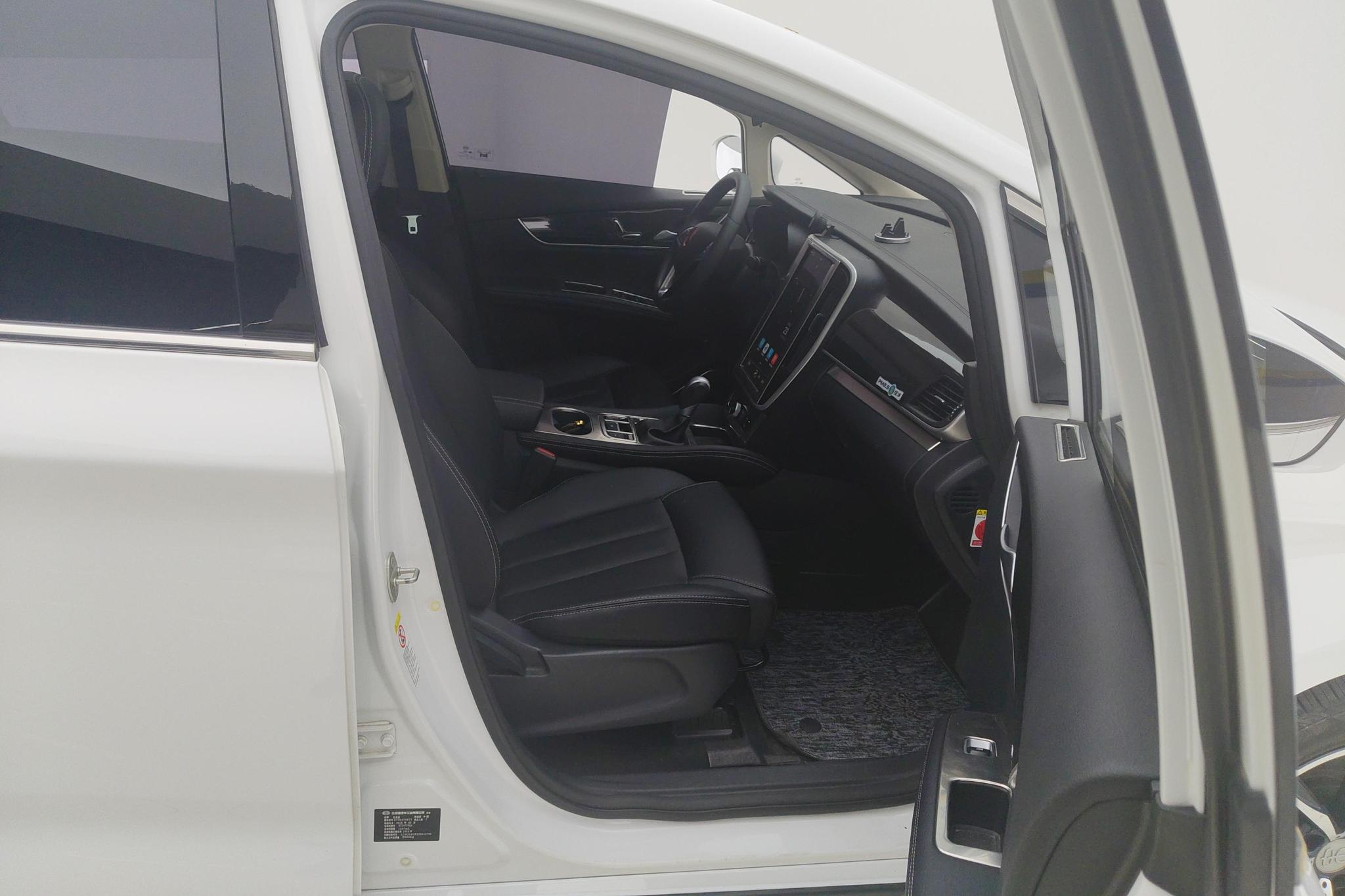 BYD Song MAX MAX 2017 1.5T AT Luxury 7 мест