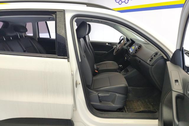 Volkswagen Tiguan 2016 280 TSI AT 2 WD — фото 17