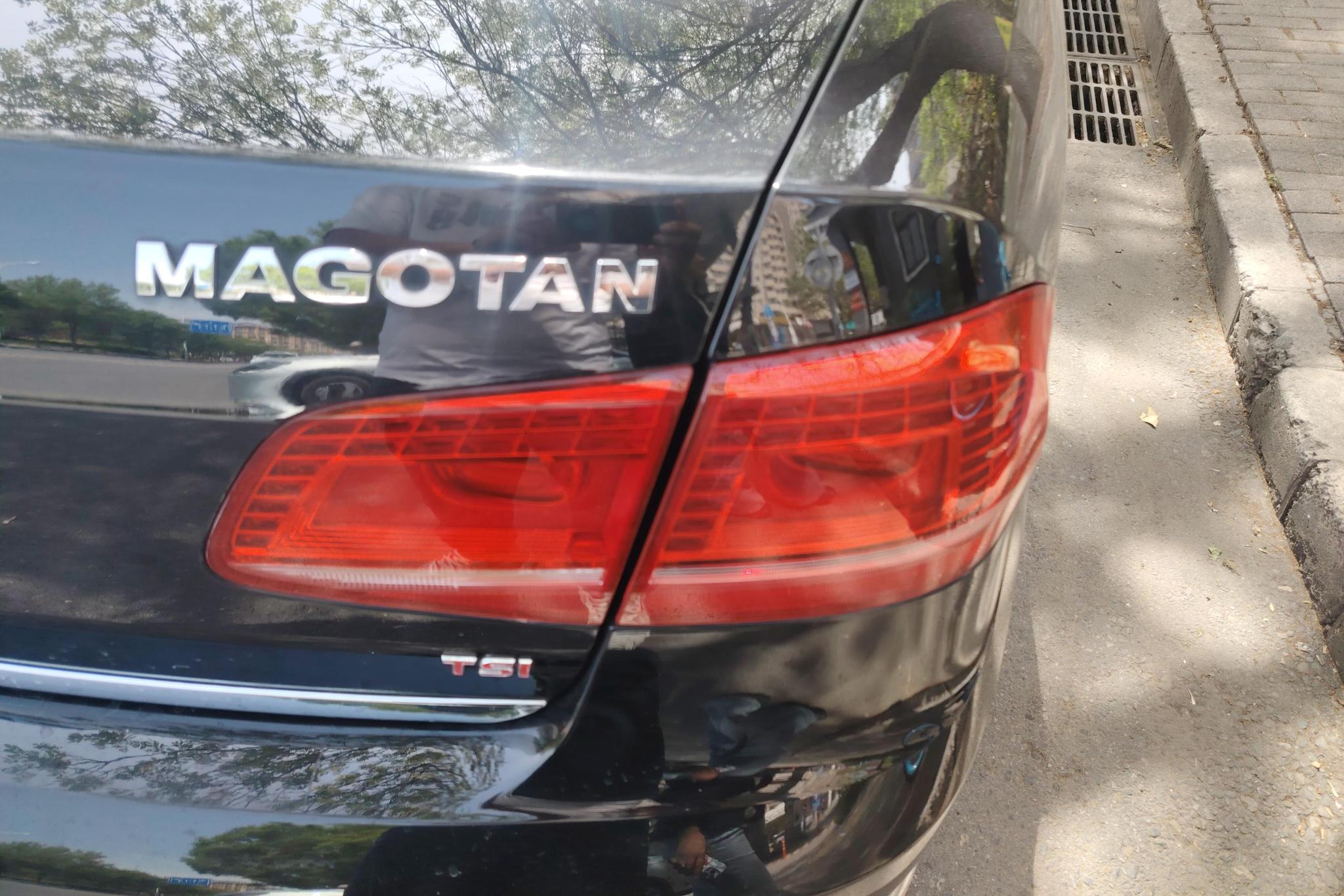 Volkswagen Magotan 2015 2.0TSI Luxury