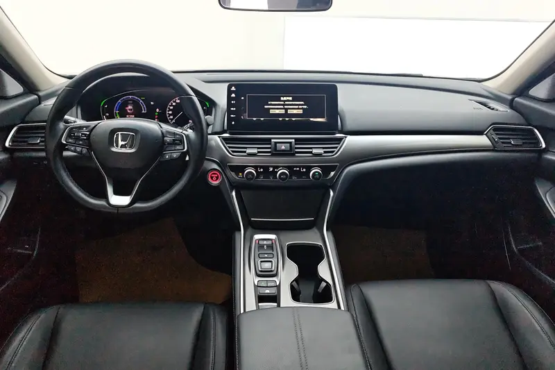 Honda Accord — фото 8