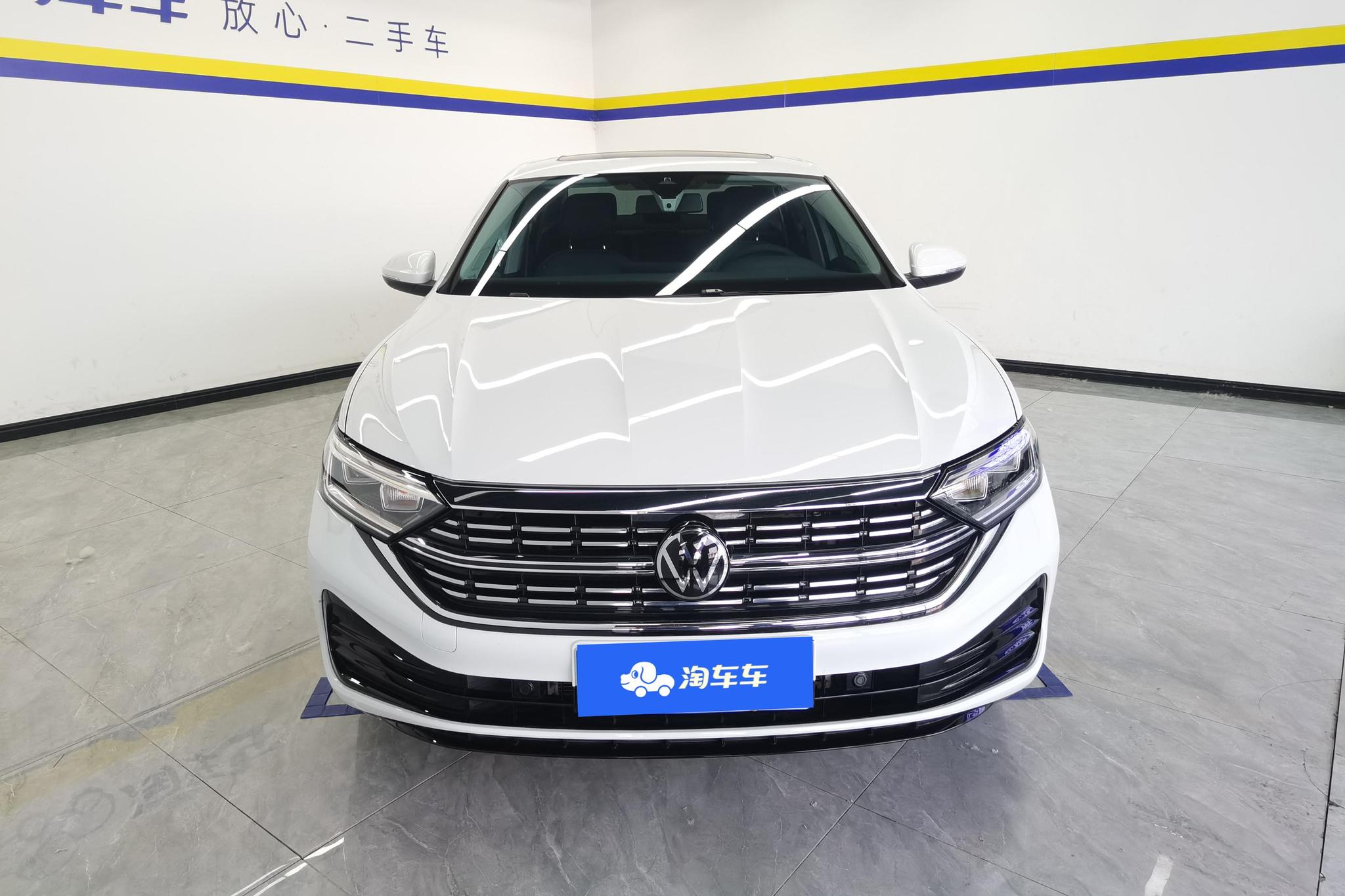 Volkswagen Sagitar 2023 300TSI DSG