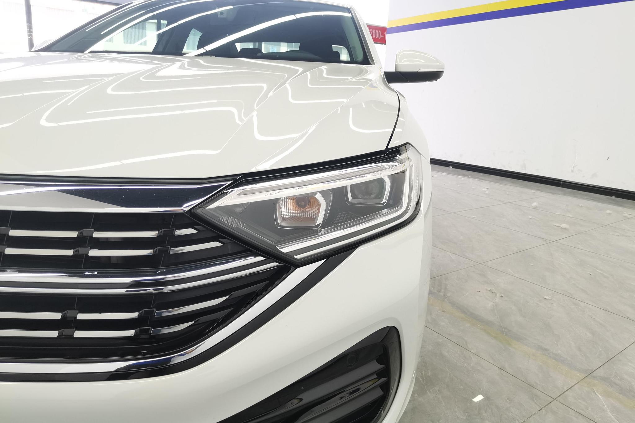 Volkswagen Sagitar 2023 300TSI DSG