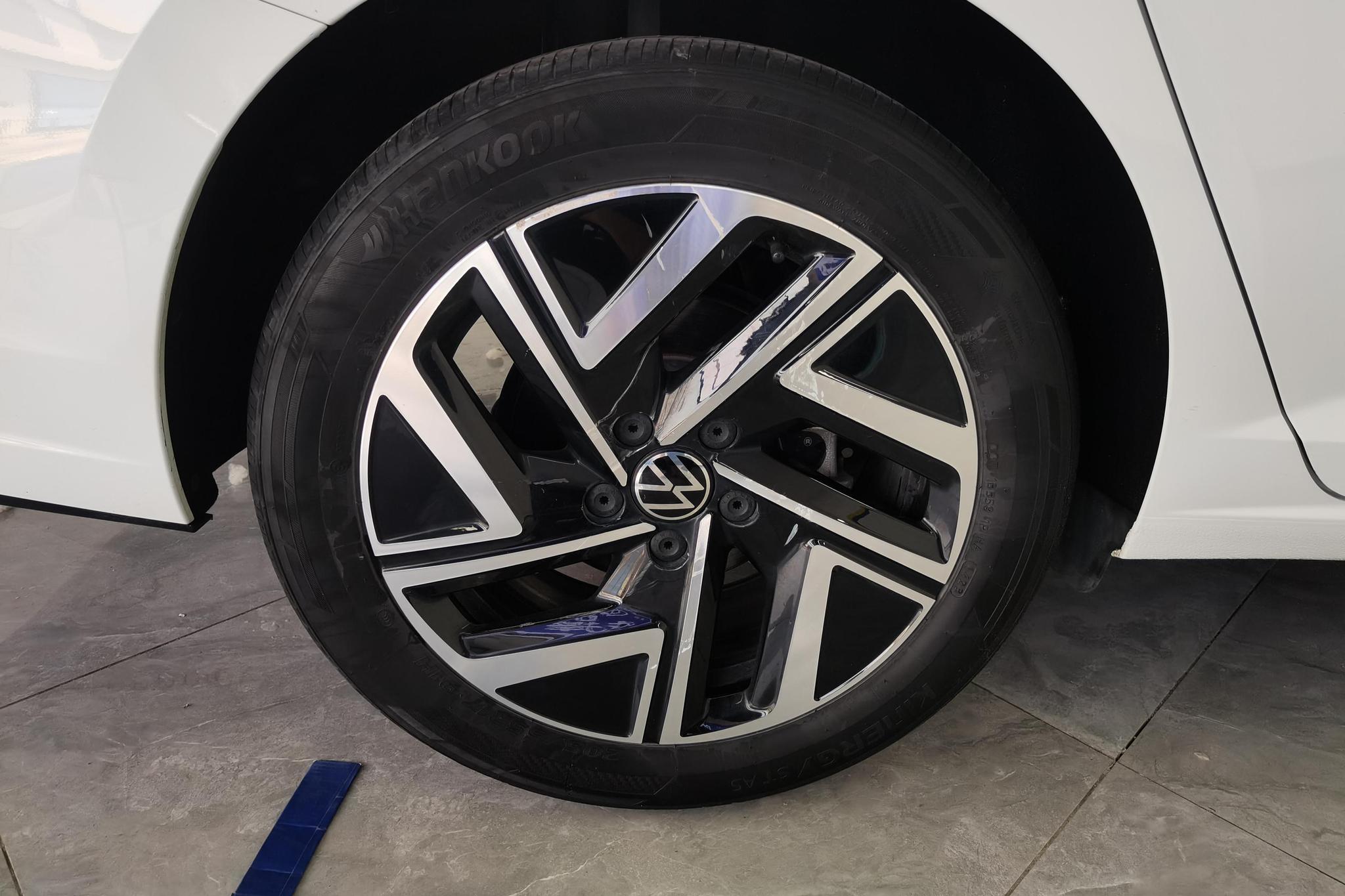 Volkswagen Sagitar 2023 300TSI DSG
