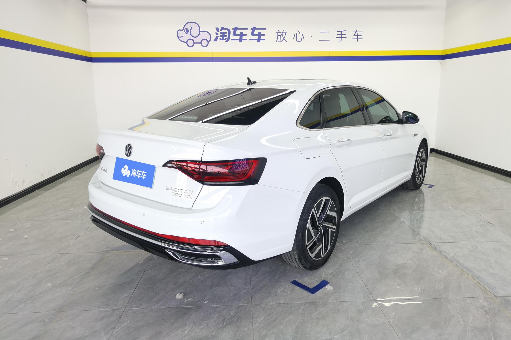 Volkswagen Sagitar 2023 300TSI DSG