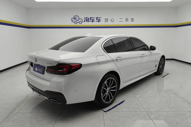 BMW 5-Series 2022 525 Li M — фото 3