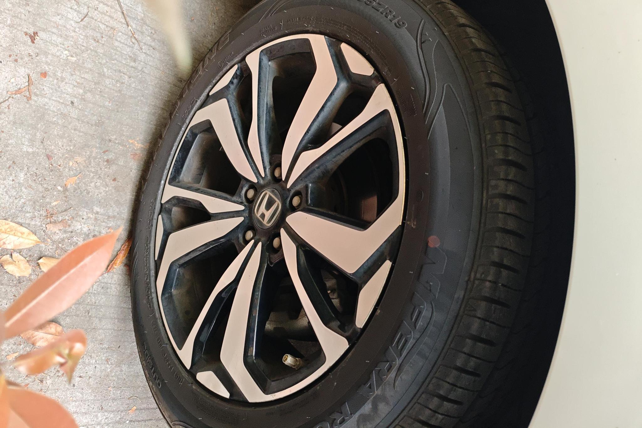 Honda UR-V 2017 240TURBO Luxury V