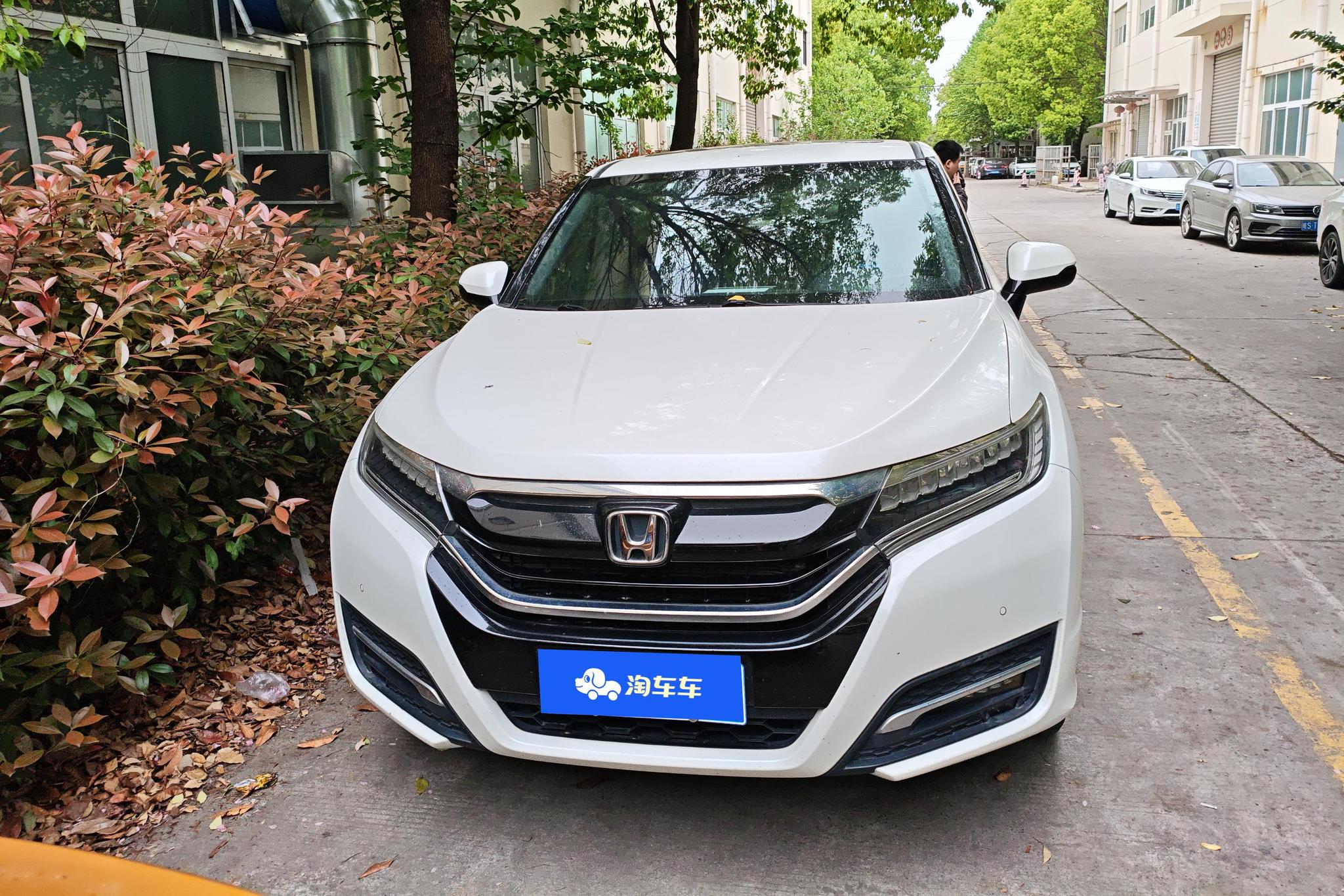 Honda UR-V 2017 240TURBO Luxury V