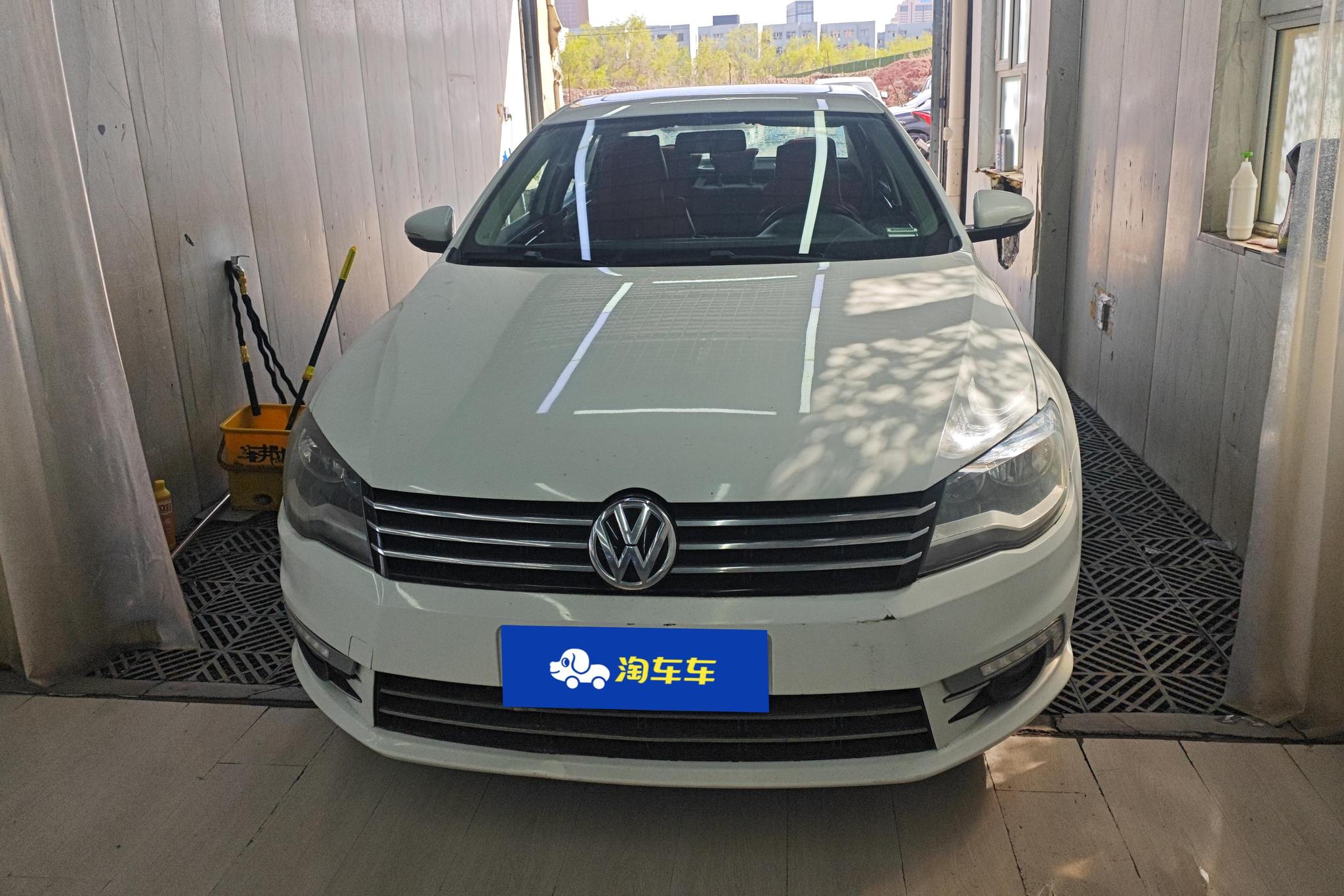 Volkswagen Bora 2013 1.6L MT Comfort