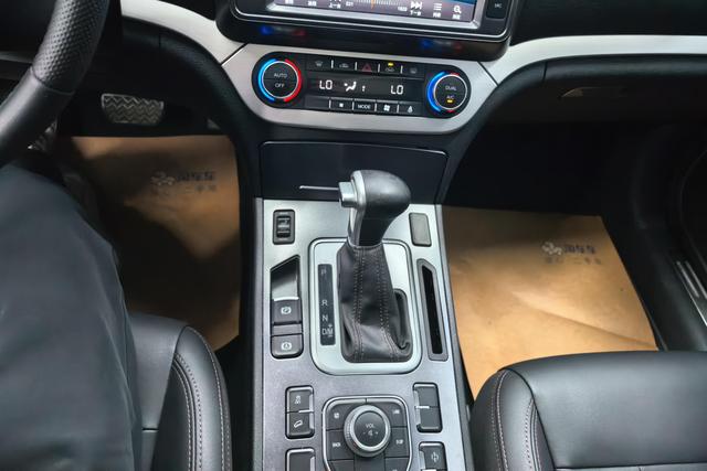 HAVAL H6 Coupe 2018 — фото 14