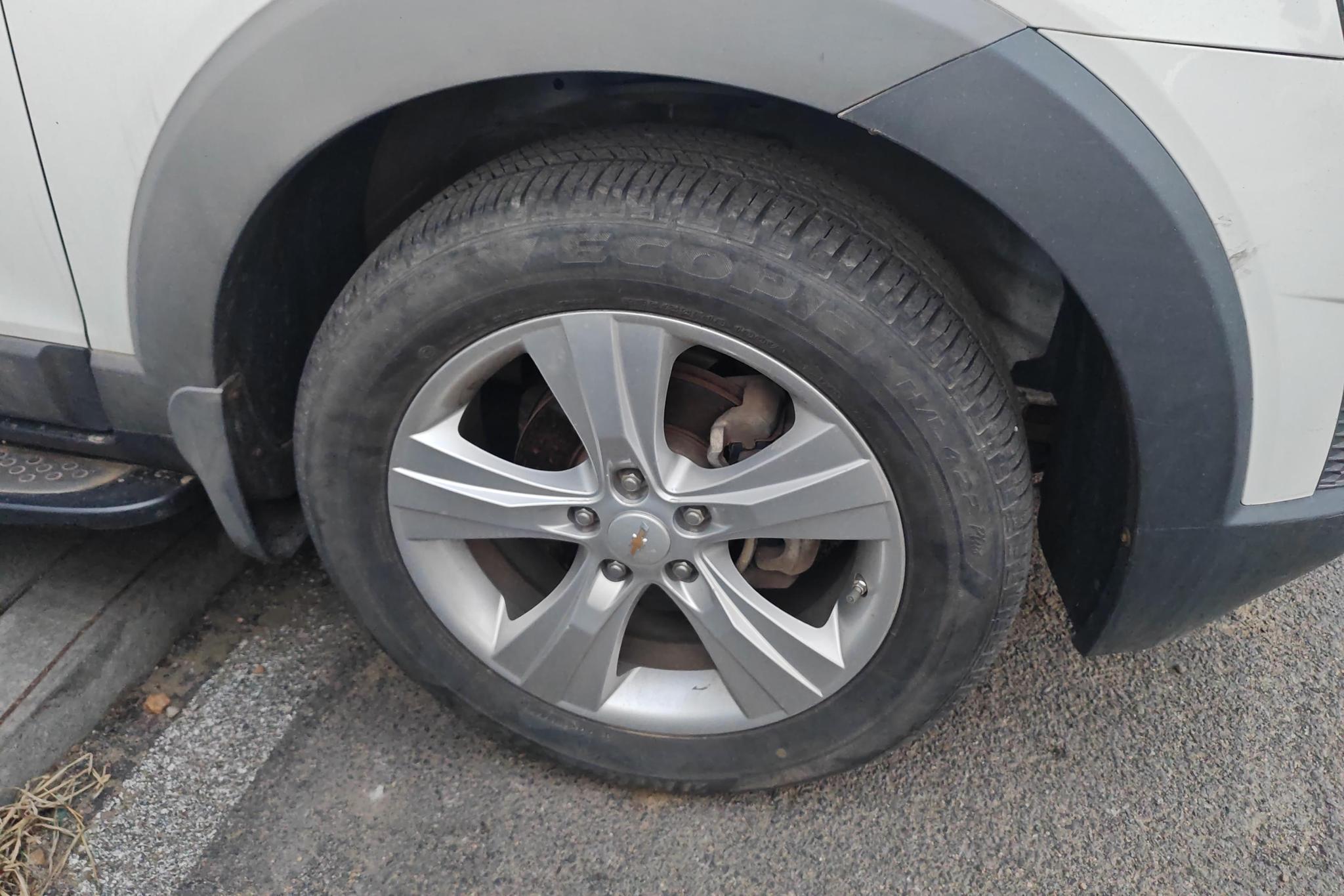 Chevrolet Captiva 2012 2.4L Flagship 7 мест