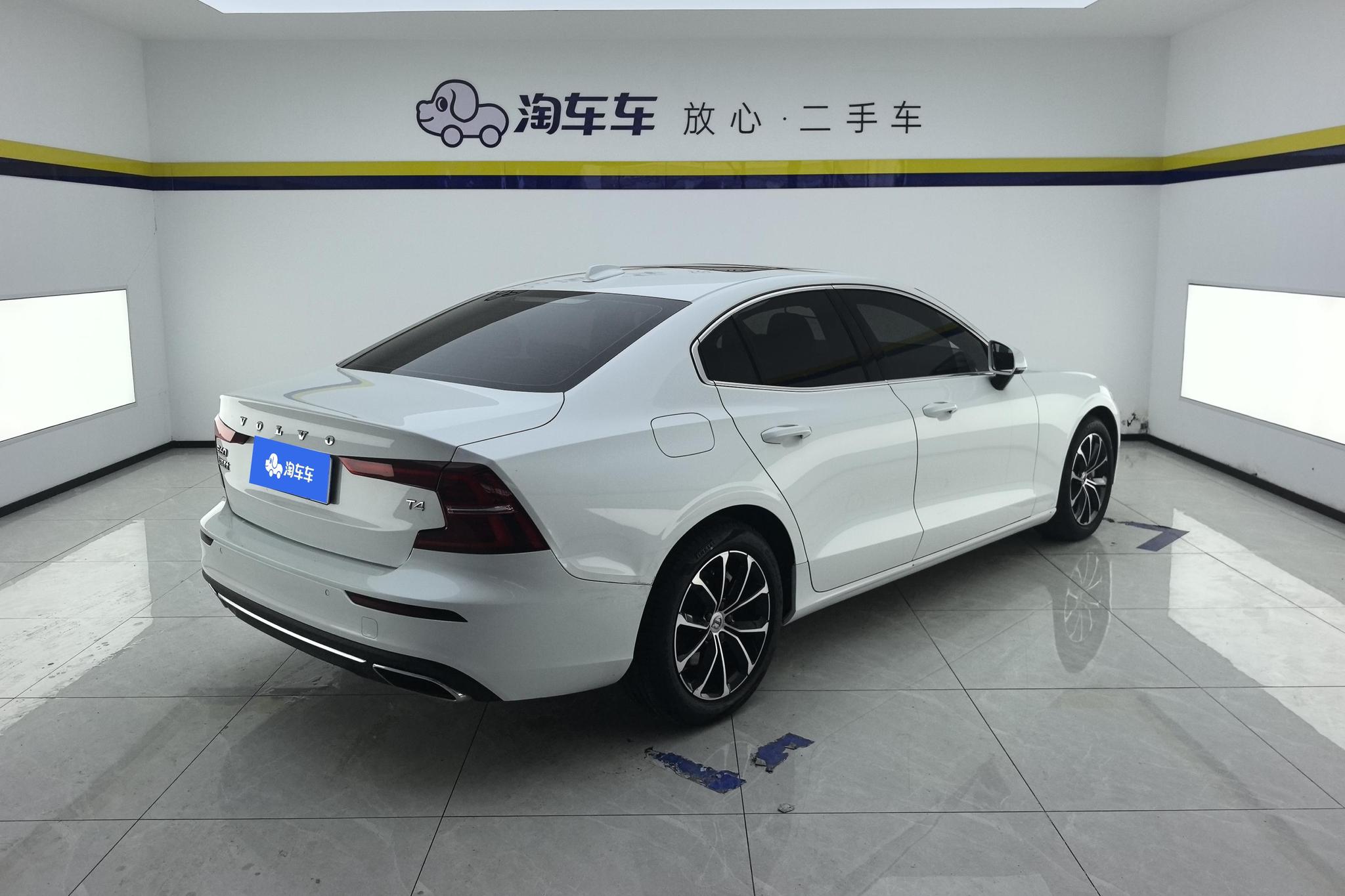 Volvo S60 2021 T4 Luxury