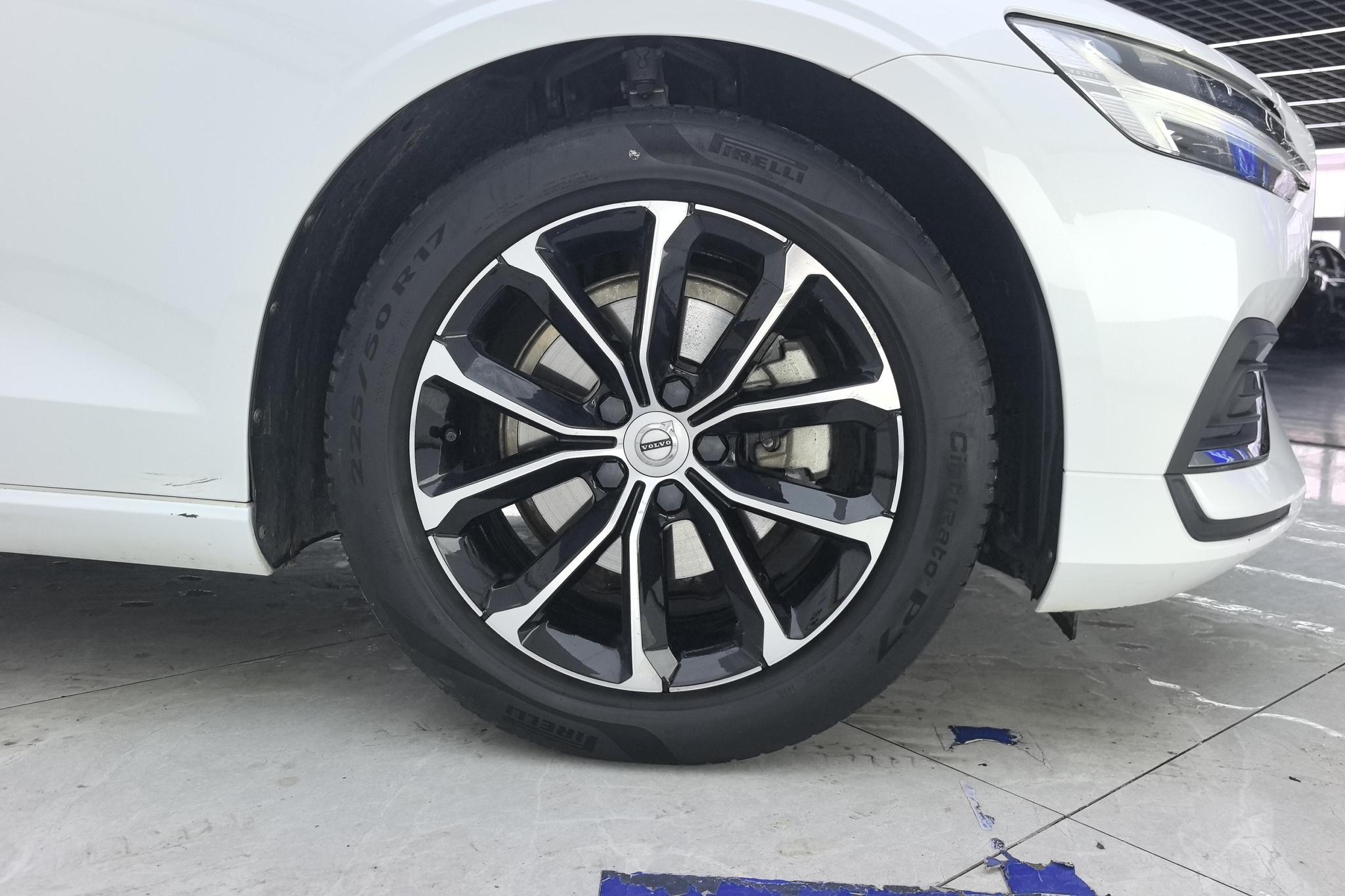 Volvo S60 2021 T4 Luxury