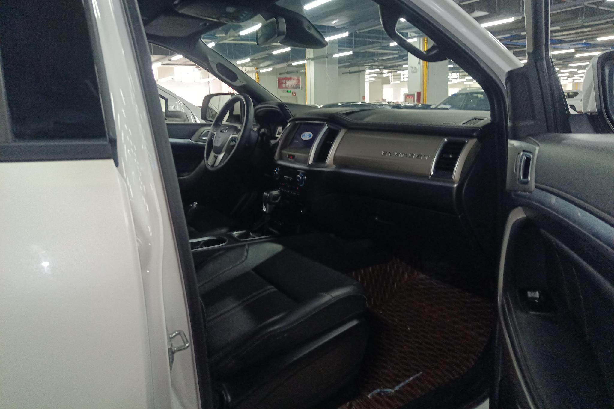 Ford Everest 2020 2.3L GTDi Luxury 5 мест