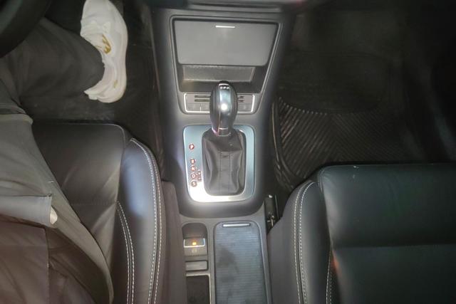 Volkswagen Tiguan 2016 280 TSI AT 2 WD — фото 14